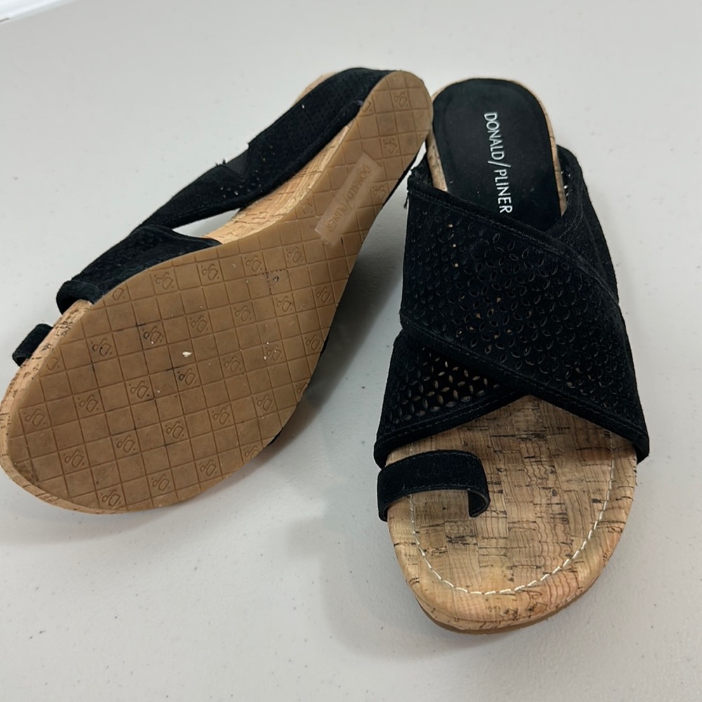 Donald Pliner black wedge sandals